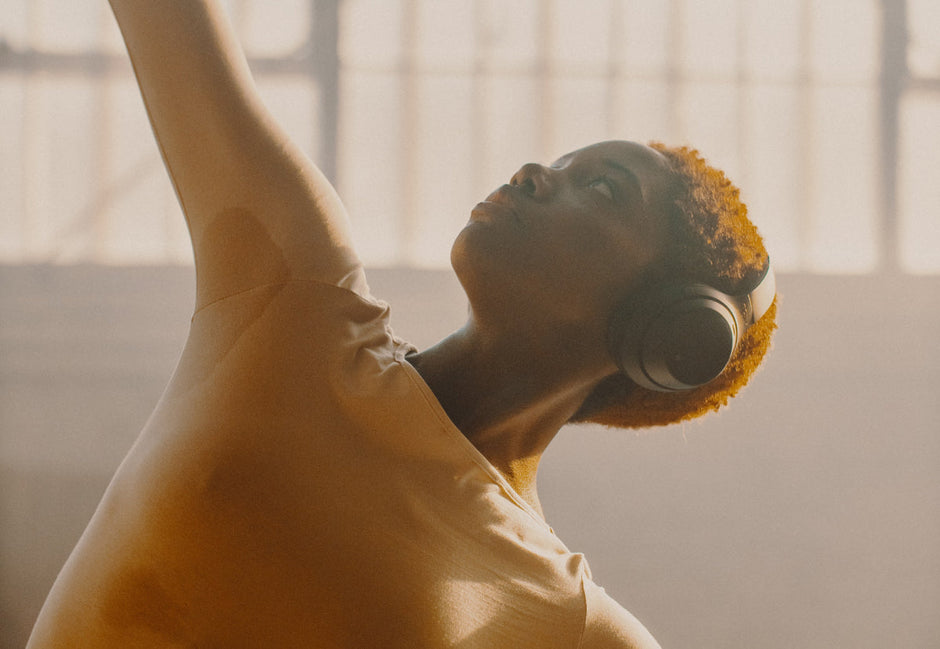 The Pros and Cons of Wireless vs. Wired Headphones